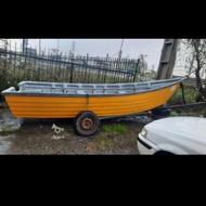 قایق نیم کولاک همراه با تریلی