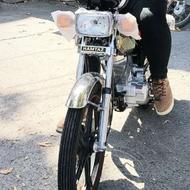 موتور سیکلت همتاز200