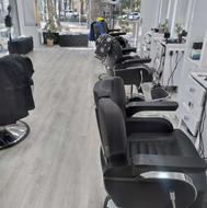 استخدام ارایشگر ماهر یانیمه ماهر(اجاره صندلی)