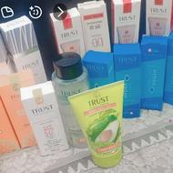 انواع کرم آبرسان و کلاژن ضد پیری مناسب انواع پوست/خرم آباد