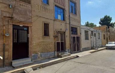 دو طبقه ویلایی