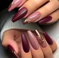 ناخن کار خوش اخلاق