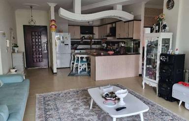 آپارتمان 93 متری در گلسرخی