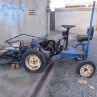 یک دستگاه دروگر چهار چرخ