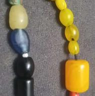 تعدادی مهره شیشه