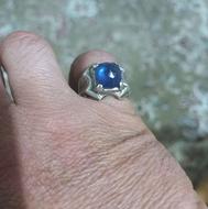 انگشتر نقره توپاز خوشرنگ، رکاب کار دست