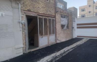 منزل نیمه کاره گاوخانه