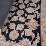 یک عدد فرش ماشینی نگین شبک و کلاسیک