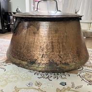 دیگ مسی بسیار قدیمی حداقل 100سال