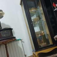 بوفه وچهارتیکه وسایل دکوری