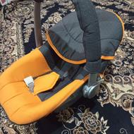 کریر و غذاخوری نوزاد