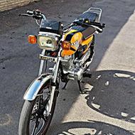 موتورسیکلت همتاز 200