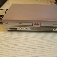 دی وی دی و وی اچ اس