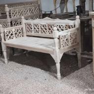 کار در مجموعه مصنوعات چوبی