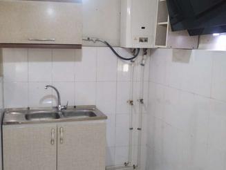 اجاره خانه ویلایی داخل بن بست دارای 2 اطاق اشپزخانه وحیاط