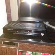 یک‌عدد‌گیرنده‌دیجیتال‌تلویزیون‌درحدنو