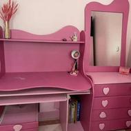 تخت وکمد فقط واسه تختش یدره مشکل داره