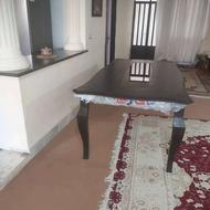 میز چوبی بسیار تمیز 12نفره بدون صندلی