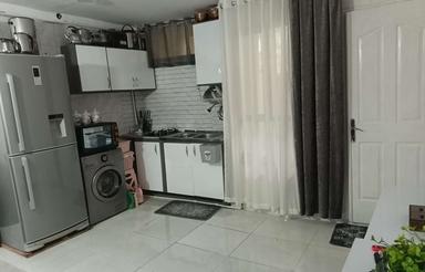 خانه دوطبقه طبقه همکف انقلاب 21