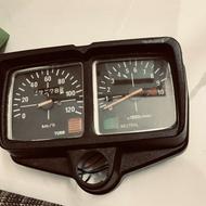 کیلومتر. 125. خورشیدی. چرخ عقب. هندا. 200