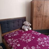 تخت و کمد و میز تحریر ست