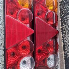 فروش یک دست چراغ خطر تریلی