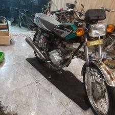 موتورسیکلت هوندا مزایده ای