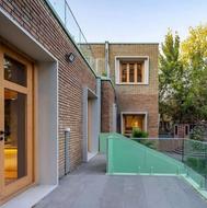 خانم موجه جهت امور روزمره و مسلط به آشپزی