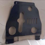 سینی زیر موتور ساینا کوییک جدید و قاب پیانویی مانیتور وظبط