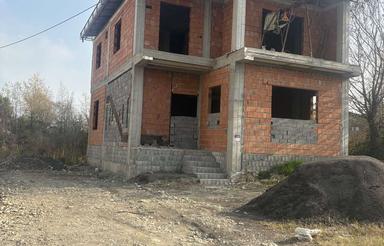 فروش ویلا نیمه کاره با لوکیش عالی