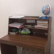 میز مطالعه در حد نو