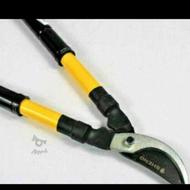 قیچی هرس یا شاخه زن دسته تلسکوپی