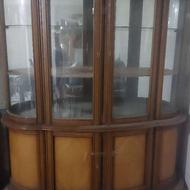 بوفه چوبی- بزرگ کاملا سالم و در حد نو