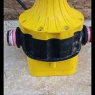 ست کنترل آب به همراه منبع آب هم موجوده