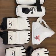 لوازم ورزشی هاپکیدو DAEDO سایز XL و دو عدد نانچیکو