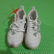 کتونی آف وایت سایز42