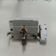 قفل درب حیاطی