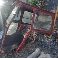 اتاق تراکتور فرگوسن 285