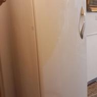 یک دستگاه فریزر 15 فوت امرسان در حد نو بدون خط و خش