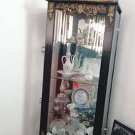 بوفه . ویترین سالم