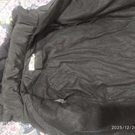 کاپشن دخترانه کاملا سالم و نو هستش تنگ شده می‌خوام بفروشم