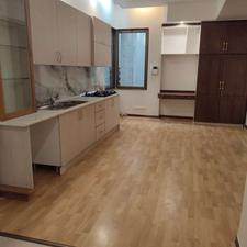 120 متری نیاوران