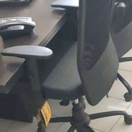 8 عدد صندلی کارمندی طبی برند BAMU و میز کنفرانس الگانس