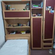 تخت و لوازم چوبی