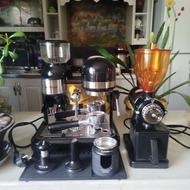 اسپرسو سازوقهوه سازلواک واسیاب یونیک لایف رنگ مشکی