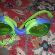 شرت مایو وعینک غواصی