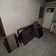 دو عد میز کامپیوتر وتحریر به فروش می‌رسد