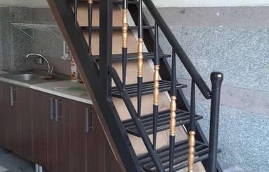 فروش تجاری و مغازه 84 متر در خیابان ساری