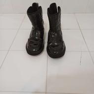 نیم بوت برند BKG در حد نو نو