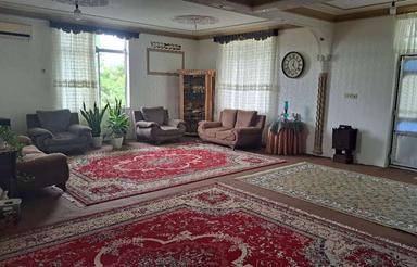 کل زمین 900 متر بنا خونه 130متر